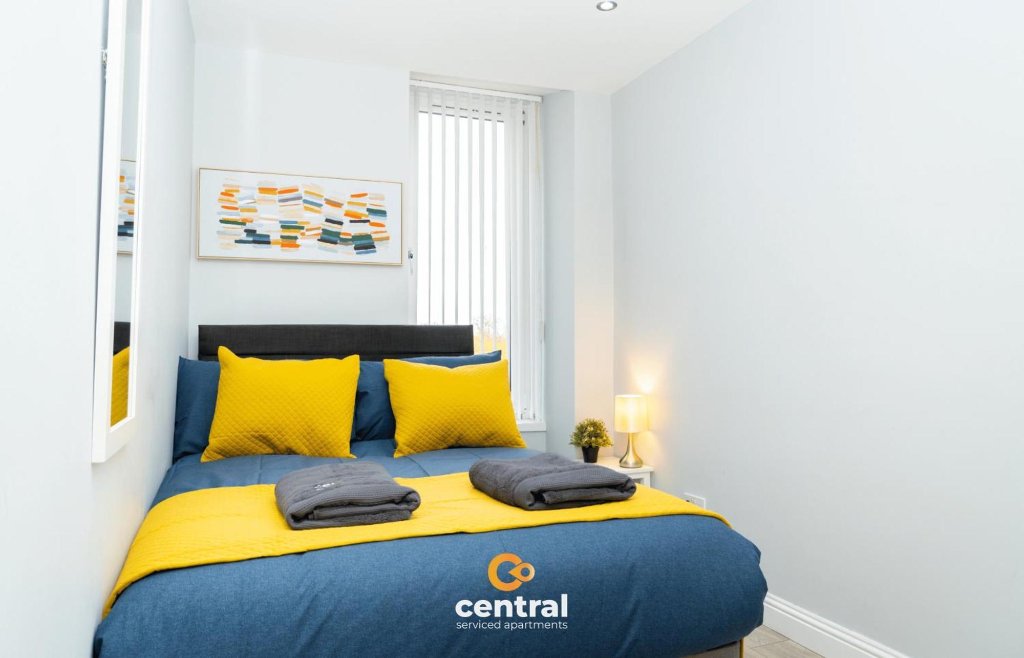 Central Serviced Apartments - 2 Bedroom - Ground Floor - Monthly & Weekly Bookings Welcome - Free Street Parking - 2 Double Beds - Wifi - Smart Tvs In Rooms - Fully Equipped - Heating 24-7 - Contractor & Short Stay Favourite Dundee Eksteriør bilde