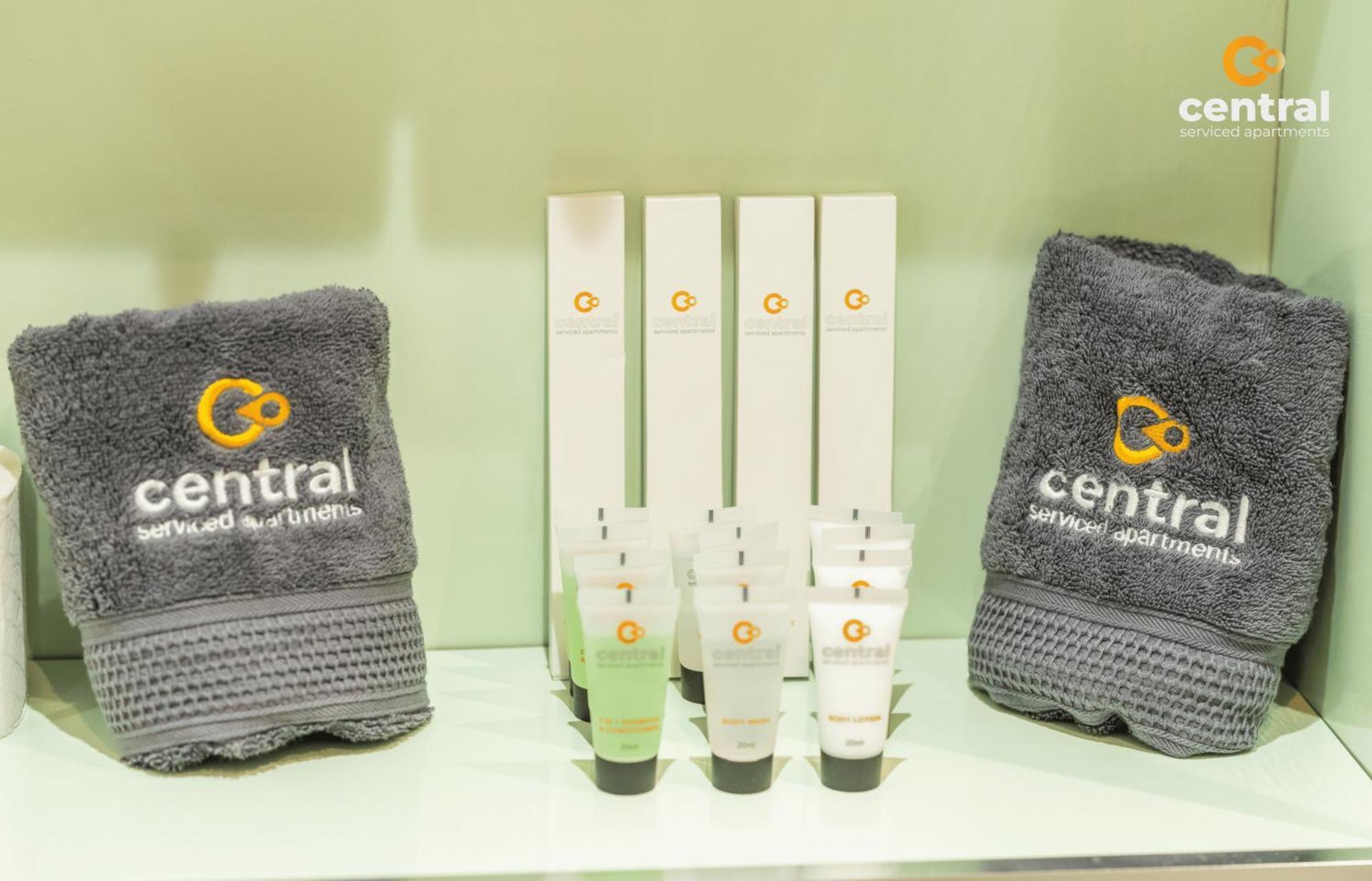 Central Serviced Apartments - 2 Bedroom - Ground Floor - Monthly & Weekly Bookings Welcome - Free Street Parking - 2 Double Beds - Wifi - Smart Tvs In Rooms - Fully Equipped - Heating 24-7 - Contractor & Short Stay Favourite Dundee Eksteriør bilde