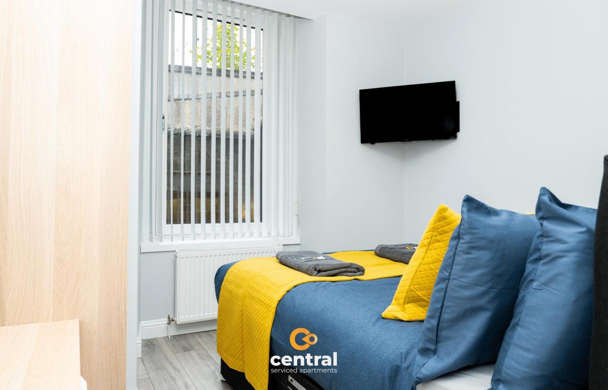 Central Serviced Apartments - 2 Bedroom - Ground Floor - Monthly & Weekly Bookings Welcome - Free Street Parking - 2 Double Beds - Wifi - Smart Tvs In Rooms - Fully Equipped - Heating 24-7 - Contractor & Short Stay Favourite Dundee Eksteriør bilde