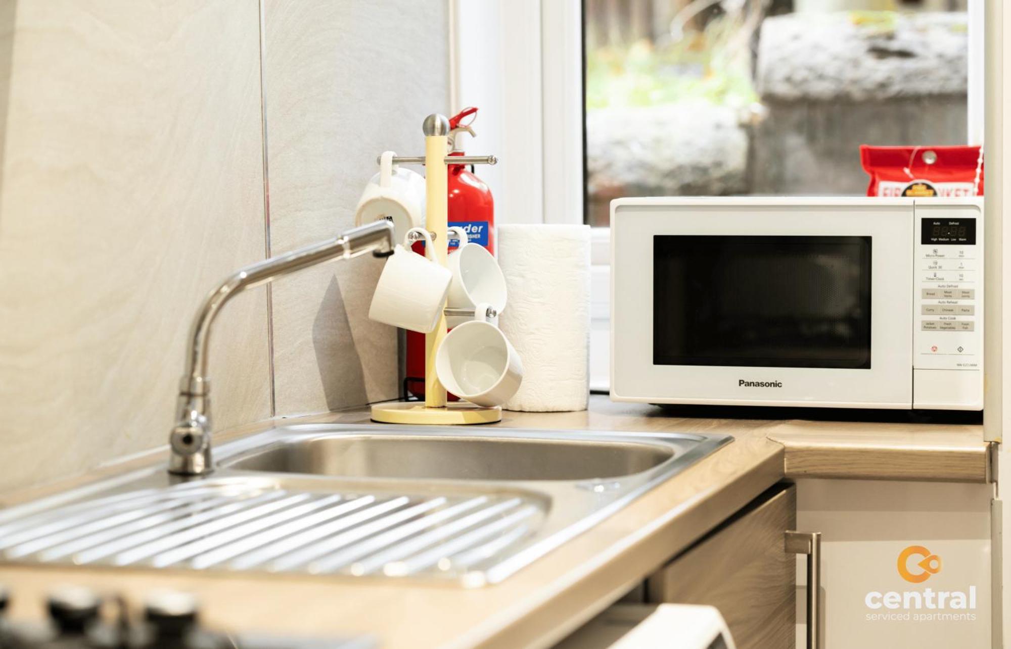 Central Serviced Apartments - 2 Bedroom - Ground Floor - Monthly & Weekly Bookings Welcome - Free Street Parking - 2 Double Beds - Wifi - Smart Tvs In Rooms - Fully Equipped - Heating 24-7 - Contractor & Short Stay Favourite Dundee Eksteriør bilde